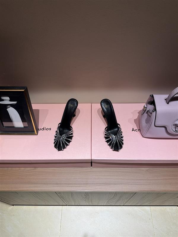 20251128101324874 300